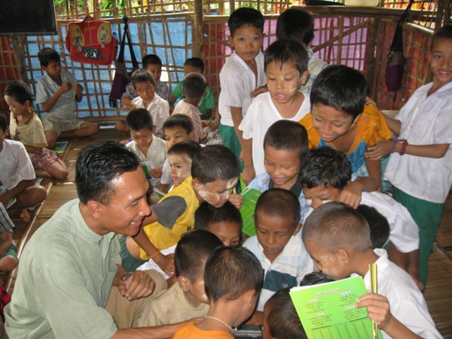 41347_1619784657465_1321872272_31636363_3150201_n[1]