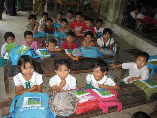 59023_1642672869656_1321872272_31687730_5835906_n[1] - copia