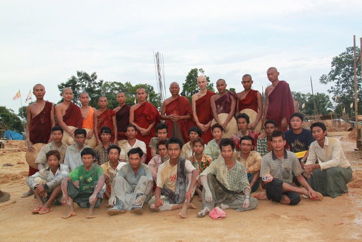 283302_105320012899331_100002639974570_29545_6802603_n[1]