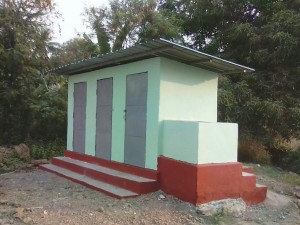 Aseos escuela 4, 8-4-17